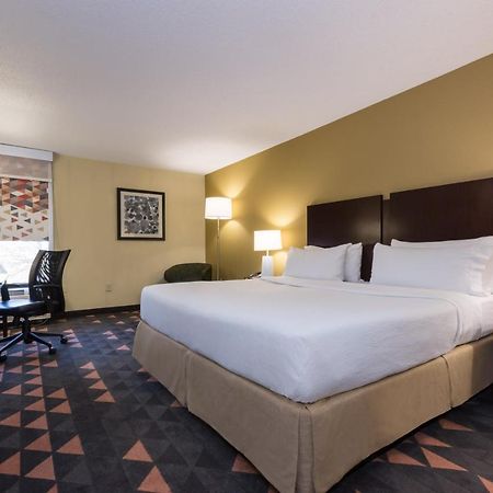 Holiday Inn Lumberton By Ihg Bagian luar foto