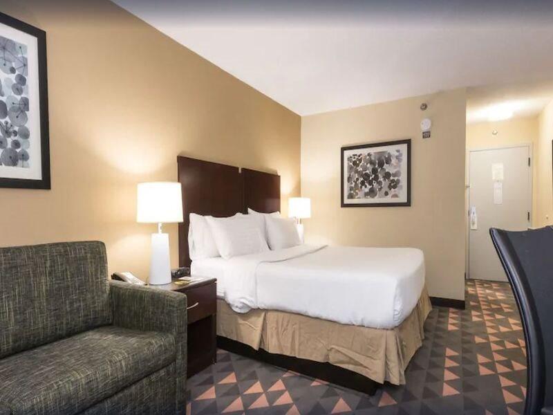 Holiday Inn Lumberton By Ihg Bagian luar foto